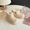 Botas de Neve para Meninas Inverno 2026 Novos Sapatos de Pelo Botas Curtas com Pelúcia Quentes Algodão Grande Menina Bebê Botas de Algodão