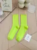 Calcetines de Colores para Niños Ins Súper Fire Morado Naranja Rojo Rosa Calcetines Medios Calcetines de Danza Moderna con Pantalones de Tiburón