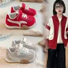 Tênis Esportivo Feminino 2026 Tênis Cortez Vermelho Solado Macio Antiderrapante Velcro Versátil Respirável Casual Novo Estilo Tendência Comf