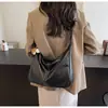 Bolsa Retrô Feminina Grande Capacidade 2026 Nova Outono Inverno Versátil Casual Ombro Único Transversal Nicho Comute Bolsa Bolinho