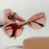 Gafas de Sol con Marco de Metal Nuevas Transfronterizas Gafas Europeas y Americanas Incrustadas de Diamantes Ojo de Gato de Perla Gafas de Marco Grande Gafas de Sentido para Mujer