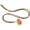 Colgante de Arena Dorada con Piedra Preciosa en Forma de Calabaza con Flores Huecas Talladas, Incrustado con Diamantes, Cobre Electroplateado con Filigrana, Cadena de Clavícula Vintage Chapada en Oro, Versátil