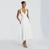 Vestido blanco de estilo europeo y americano, color liso, cuello halter, escote en V profundo, fruncido, cintura alta, adelgazante, drapeado, de satén, longitud media, para fiesta