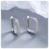 Pendientes minimalistas de estilo moderno con hebilla cuadrada de diamante completo, sencillos y elegantes que combinan con todo.