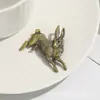 Broche de Conejo de Gama Alta con Sentido Retro Insignia de Metal Insignia de Animal de Dibujos Animados Zodiaco Año Nuevo Accesorios para Ropa