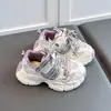 Zapatos de Papá para Niñas Otoño Nuevo Estilo Malla Transpirable Zapatos Deportivos para Niños Suela Suave Antideslizante Casual Zapatos Blancos Velcro