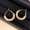 ¡Arracadas doradas con cuentas! Aretes de perlas con cuentas en forma de corazón, diseño único, exquisitos, modernos, versátiles, venta al por mayor de aretes