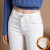Calça Jeans Feminina Forrada com Fleece 2025 Inverno Novo Cintura Alta Preta Espessada Roupa Exterior Elástica Skinny Ajustada