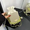 Estilo Ocidental Nova Caixa Quadrada com Cordão 2024 Nova Moda Casual Corrente Simples Ombro Transversal Portátil Pequena Bolsa Quadrada