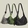 Bolsa Tote Plissada de Nylon Xadrez Leve com Bolsos Laterais em Forma de Meia-Lua e Armazenamento com Botão de Pressão, Alça de Ombro Alargada em Tecido
