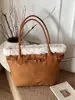 Versión Coreana Diseño de Nicho Bolso Tote de Gran Capacidad 2025 Nueva Moda Otoño e Invierno Tendencia Versátil Bolso de Hombro para Viajar