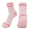 Calcetines deportivos profesionales para comercio exterior, calcetines de bádminton para hombres y mujeres, calcetines de running para adolescentes, absorbentes de sudor, antideslizantes, resistentes al olor, de media pantorrilla, en stock