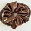 Scrunchie Grande Jacquard Vintage Estilo Francês Cetim Camélia Rabo de Cavalo Acessório de Cabelo para Mulheres