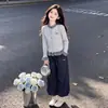 Conjunto de Moda Doce Duas Peças Casual com Calça de Perna Larga e Painel Traseiro Xadrez para Meninas 2026