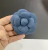 Horquilla Floral de Bambú de Alta Gama de 6.6 cm con Diseño de Flor de Camelia, Accesorio para el Cabello, Broche
