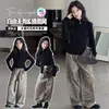 Ropa de Otoño para Niñas 2026 Nueva Moda Estilo Coreano Suéter de Punto y Pantalones con Estampado de Leopardo para Niños Mayores