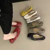 Zapatos planos de mujer de estilo francés, suaves y versátiles, para ir al trabajo, novedad Otoño 2026, slip-ons de suela blanda con un aire elegante