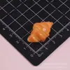 Accesorios de Resina de Croissant Grande para Hornear Simulados Adornos para Decoración de Accesorios para el Cabello Hechos a Mano con Pegamento de Crema Paisaje en Miniatura