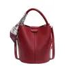 Bolsa Carteiro com Padrão Lichia, Bolsa Saco, Bolsa para Mães, Feminina 2025 Nova Tendência Fashion, Grande Capacidade, Bolsa de Ombro Único Transversal de Alta Qualidade