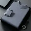 Novo suéter masculino de outono e inverno, cor sólida, antipilling, suéter de lã de malha fina, manga longa, gola alta meia-altura, vestuário masculino