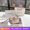 Entrega en una sola pieza bolsa de caja rosa de alta calidad moda 2024 bordado bolsa cuadrada pequeña portátil venta al por mayor