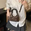 Modelo Novo Primavera 2026 Transfronteiriço, Bolsa Trendy Retro para Axila Deste Ano para Mulheres, Bolsa de Ombro Transversal Estilosa e Única Estilo Hot Girl
