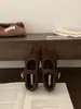 Sapatos Retro de Camurça com Estampa de Leopardo, Bico Redondo, Tira Única, Bico Dividido, Pata de Porco, com Pelúcia Adicionada, Sapatos Mary Jane Birkenstock Femininos para Outono e Inverno