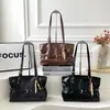Bolso tote retro de moda transfronterizo para mujer 2026 Otoño nuevo bolso de hombro único con empalme de color liso bolso para el hombro para el trabajo