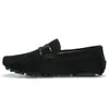 Novos mocassins masculinos de outono, sapatos casuais slip-on de camurça estilo britânico, sapatos de dirigir com sola macia