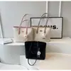 Bolso Tote de Moda para Mujer, Bolso de Hombro Versátil, Nuevo Modelo Primavera/Verano, Adecuado para Estudiantes, Viajes al Trabajo y Clases, Bolso Tote Repujado