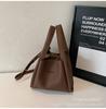 Cross-border Novo design de nicho de moda portátil cesta de comida balde bolsa feminina casual bolsa de um ombro com padrão de lichia