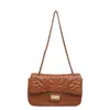 Bolso de mujer transfronterizo bolso de cadena de hilo acolchado de diamantes bolso cuadrado pequeño versátil de diseño de nicho moderno para mujer de un solo hombro cruzado
