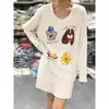 Camiseta estampada única e interesante de manga larga para mujer, primavera y otoño 2026, top holgado de manga larga fino de alta gama, cubrepiernas con protección solar