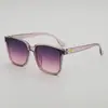 Gafas de sol cuadradas transparentes de color gelatina con montura pequeña simple estilo coreano, protección UV, parasol de verano para conducir