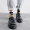 Sapatos Pequenos de Couro com Cadarço Estilo Britânico Modernos para Todas as Estações Novos Sapatos com Solado Grosso que Aumentam a Altura para Meninas Sapatos Plataforma Casuais Atacado