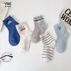 Meias Infantis Yi Shuang Shuang Outono e Inverno Novo Estilo Desenho Animado Carrinho Pequeno Meias de Cano Médio Algodão Penteado Meninos Fofas Bebê Meias da Moda