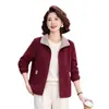 Chaqueta de pana para mujer de mediana edad y mayor, primavera y otoño, nuevo top casual elegante 2026 para madres