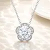 Collar de flor con baño de oro blanco y moissanita, cadena para clavícula de diseño único, colgante de moissanita de lujo ligero de alta gama para mujer