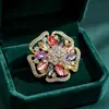 Broche Borboleta Colorida Diamante Retro Luxo Leve Liga de Ouro Pinos Cravejados de Strass para Suéteres Casacos Femininos Broche de Inseto Versátil