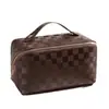 Bolsa de maquillaje de almohada a cuadros personalizada, bolsa de almacenamiento portátil de gran capacidad de alta gama, bolsa de almacenamiento impermeable para cuidado de la piel y cosméticos