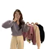 Cárdigan de Punto con Cuello en V para Mujer Otoño e Invierno 2025 Nuevo Suéter Holgado Estilo Perezoso Chaqueta Chic Top Petite Venta al por Mayor