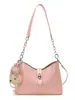 Nuevo Bolso de Axila Rosa Exquisito de Alto Valor para Mujer, Bolso de Hombro con Cadena Versátil, Bolso de Alta Gama para el Trabajo, Primavera 2026