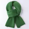 Bufanda de lana para niñas coreana de color liso bufanda pequeña otoño e invierno tejida bufanda para niños mayores Joker fábrica al por mayor