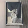 Cachecol Jacquard Double Horse para Mulheres, Outono e Inverno, Imitação de Caxemira, Luxo Leve, Xadrez Vintage, Padrão de Cavalo, Franjas, Xale Longo Quente e Aquecedor de Pescoço