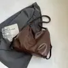 Bolsa de ombro de grande capacidade para mulheres, nova moda vintage outono e inverno 2024, bolsa tote versátil de nicho coreano