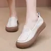 Mocasines retro de piel suave para mujer, nueva colección otoño 2026, zapatos slip-on versátiles, zapatos tipo mom de suela suave, zapatos planos de punta poco profunda