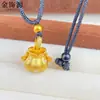 Novo pingente de pequena bolsa da sorte escovada com detalhes em diamante estilo chinês, banhado a ouro estilo antigo, moderno, vibrante, luxo leve, requintado, elegante, colar de alta qualidade