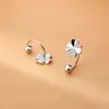 Pendientes de Plata Pura 999 de Trébol de Cuatro Hojas para Mujer, Nuevos Pendientes de Rosca con Diseño de Nicho, Pendientes de Moda y Versátiles Anti-Caída