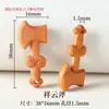 Accesorios de Madera de Durazno Espada Hacha Piezas Pequeñas Talladas a Mano Colgante para Bebé Accesorios para Joyería DIY Venta Directa de Fábrica