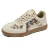 Tênis de Treino Alemão Respirável Retrô para Homens, Novo Estilo de Verão, Tênis Esportivos Casuais Modernos e Versáteis, Sapatos Bordados Masculinos Atacado